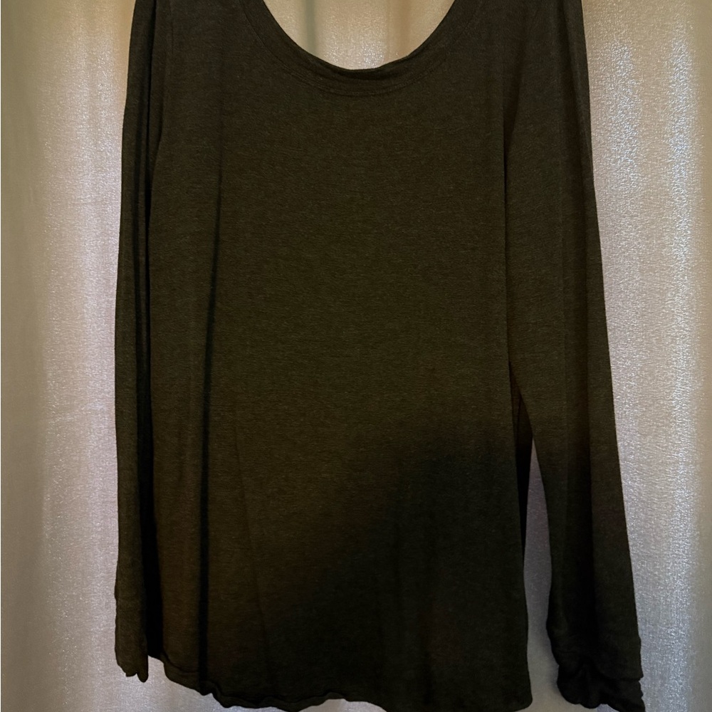 CAbi Gray Athletic/Casual Long Sleeve Top